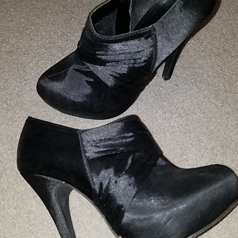 🍸Dots Black Satin-Look Ankle Booties with Stiletto Heel🍸